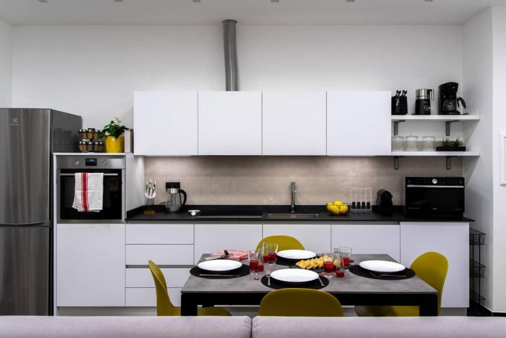 Ferienwohnung Largodoria - Viaarchivolto, Box Auto Privato Incluso Albenga Exterior foto
